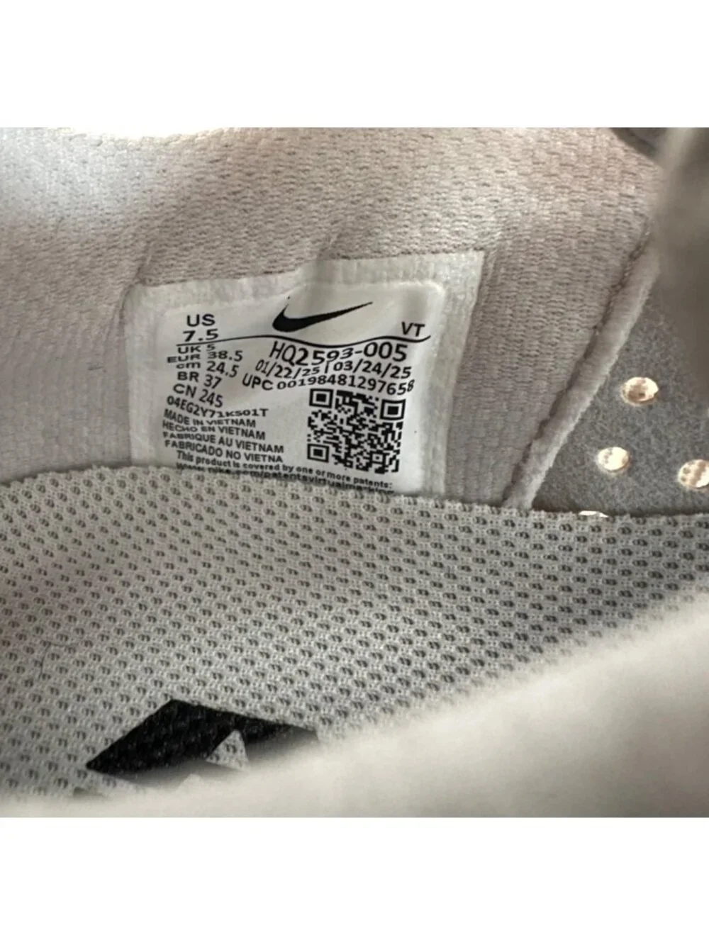 ⭐Nike Pegasus Premium Size 7.5 Women's Road Running Shoes Silver HQ2593-005⭐ - Picture 10 of 12